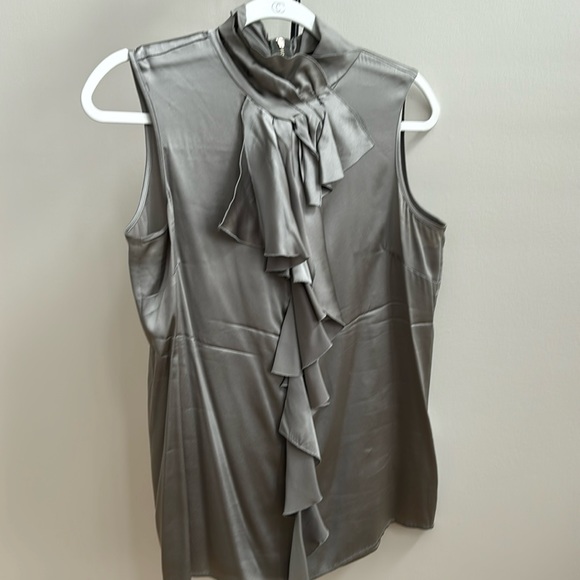 Andy the- anh sleeveless silk blouse - Picture 1 of 4